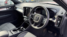 Volvo Xc40 2.0 B4P Momentum 5dr Auto [7 speed] Petrol Estate